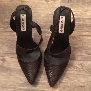 Black snakeskin detail heels